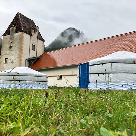 Yurt Village Green Luxussátor *